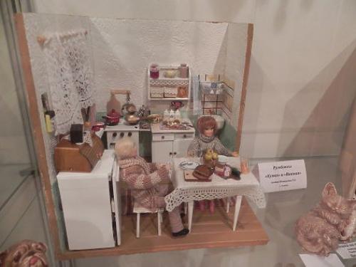 Ирония Судьбы: художница воссоздала декорации фильма у себя дома. 02