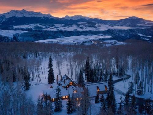 В_гостях_у_звезды: ранчо тома Круза в Колорадо. 01