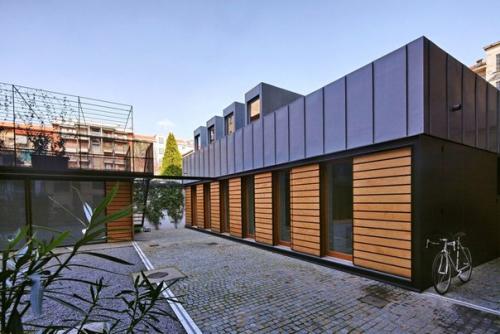 Старая постройка в городе Турине, Италия, было преобразована в современный лофт. 08