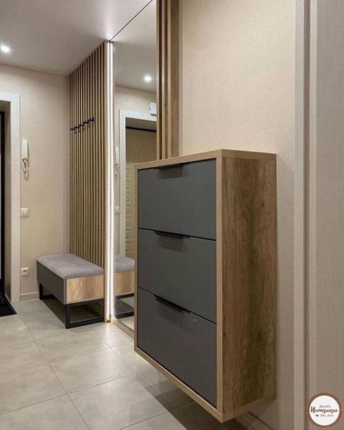 Дизайн интерьера в коридоре выглядит именно так. 01