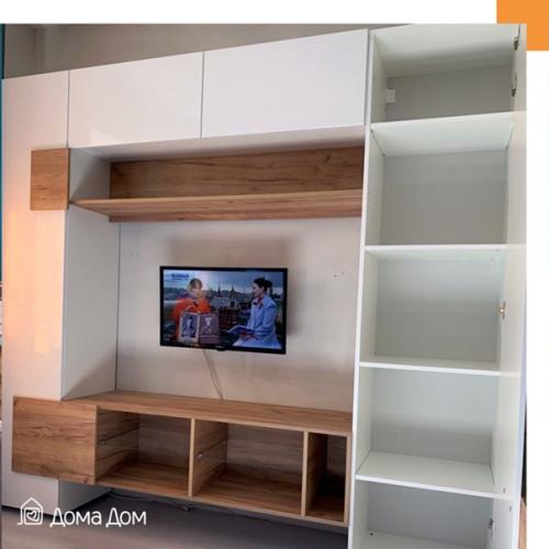 Добрый день.  Купили стенку в гостиную в Дома дом. 02