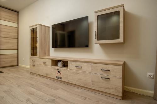 Организация гостиной включает множество важных задач. 05