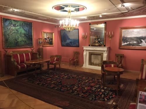 В дождливую субботу решили пройтись по музеям. 03