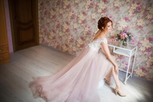 Подъем в 6 утра, родительская квартира, толпа родственников и друзей, выкуп, суматоха …. 04