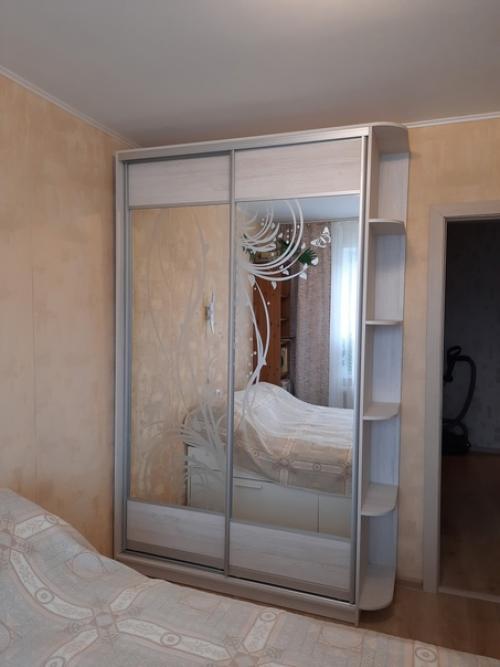 Зеркало - неотьемлемый атрибут каждой квартиры. 01