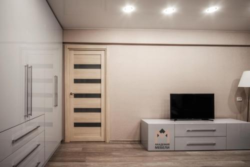 Организация гостиной включает множество важных задач. 06