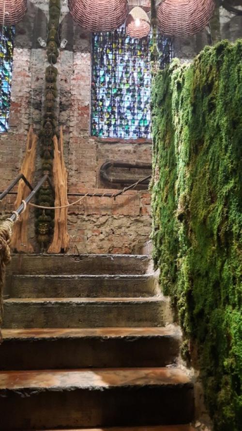 Заброшенное бунгало в центре Москвы. 03