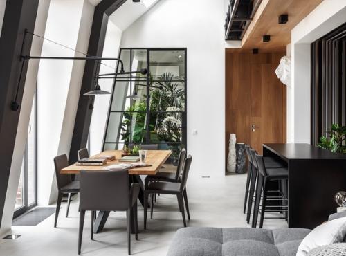 Нетривиальный дизайн интерьера мансардной квартиры. 04