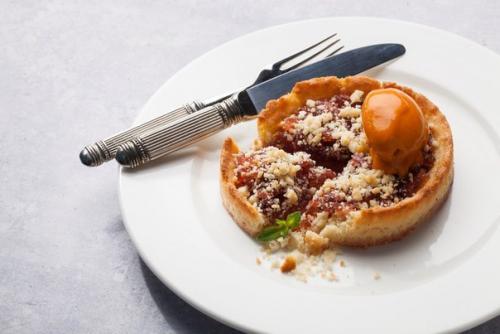 Театральный ресторан с яркими изображениями балерин напротив мариинского открылся. 03