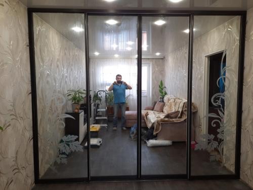 Зеркало - неотьемлемый атрибут каждой квартиры. 02