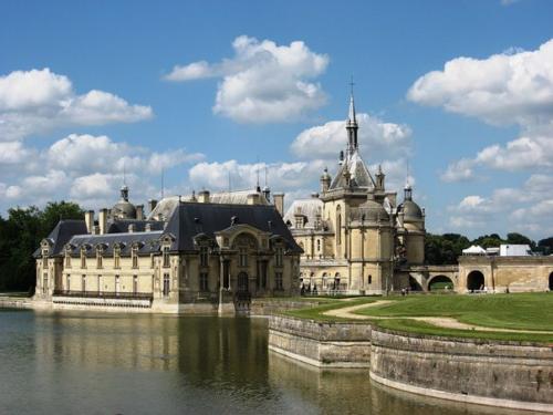 Великопепный замок Ch? 01