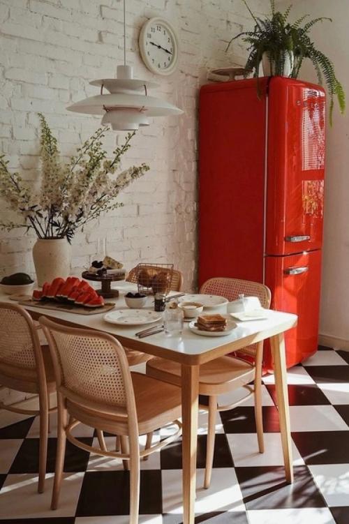 Здравствуйте!  Хотелось бы услышать мнения по поводу гипсовой имитации клинкера в сканди интерьере и в целом о его актуальности. 03