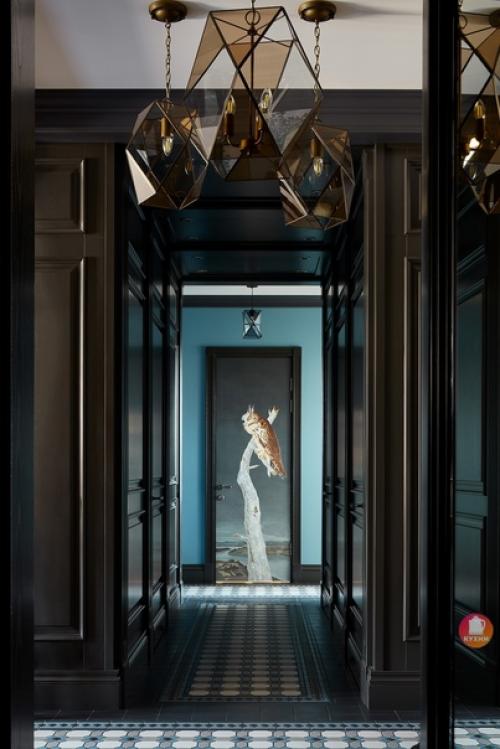 Уникальный, колоритный, очень интересный интерьер квартиры! 09