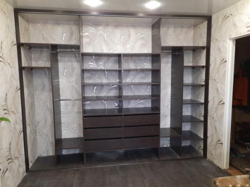 Зеркало - неотьемлемый атрибут каждой квартиры. 03