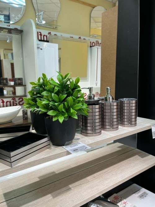 Ванную комнату мы несколько раз в день посещаем. 02