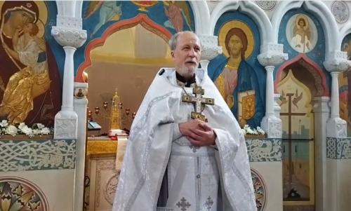 Рязанский священник Константин Камышанов высказал свое мнение о визите в музей - заповедник Сергея Есенина, и оно негативное.