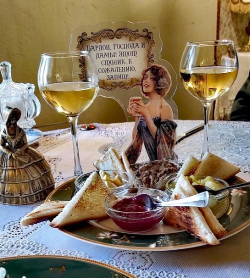 Многим из нас известна продукция фирмы Max Factor. 09