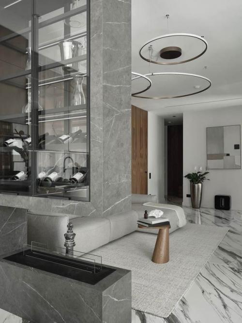 Светлая бежевая квартира в Москве. 04