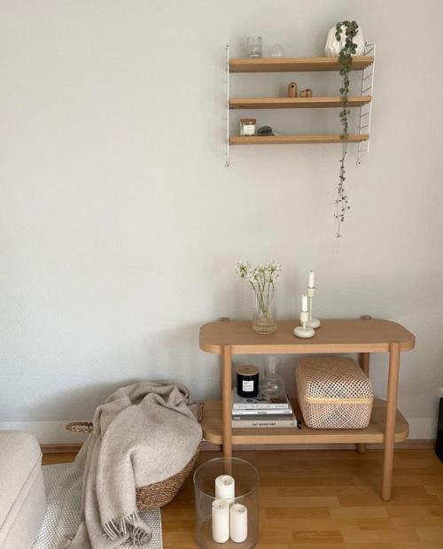 Интересный интерьер квартиры в скандинавском стиле, где на каждом фото представлена гармоничная композиция. 05