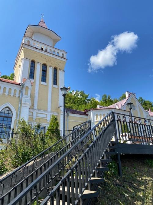 Таким образом, если вы ещё не были на балконе старой башни, обязательно рекомендую подняться и полюбоваться потрясающими видами Камы. 07