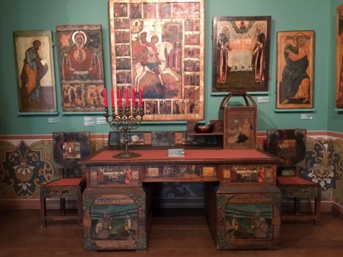 В дождливую субботу решили пройтись по музеям. 05