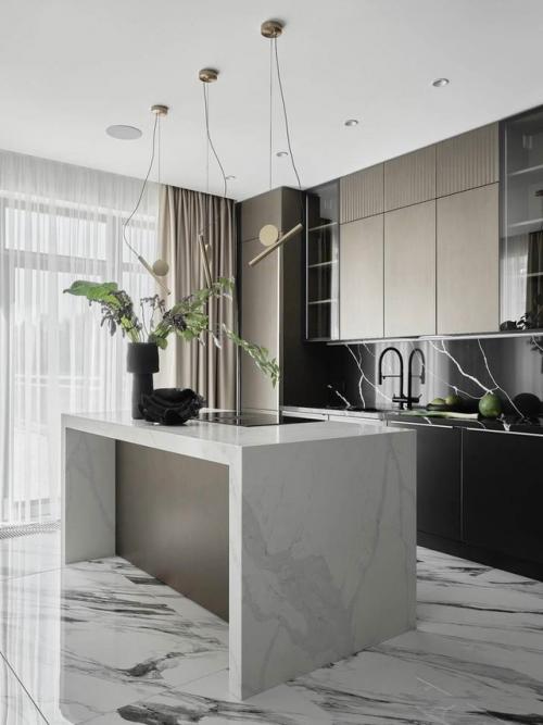 Светлая бежевая квартира в Москве. 02