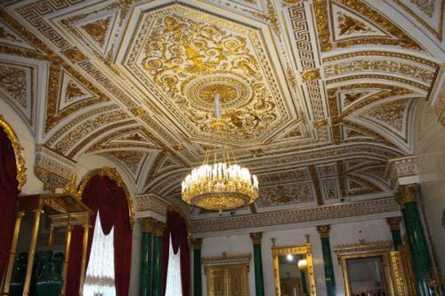 Прекрасные потолки залов эрмитажа. 01