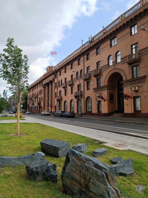 Накануне получила неожиданное предложение от знакомой сходить с ней на дневной спектакль в один из московских театров. 09 Накануне получила неожиданное предложение от знакомой сходить с ней на дневной спектакль в один из московских театров. 09