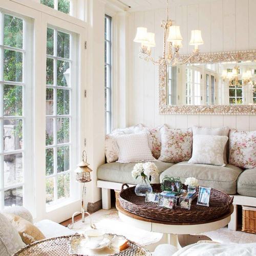 Среди всех вариантов оформления интерьера французский стиль - пожалуй, самый изысканный и романтичный. 01