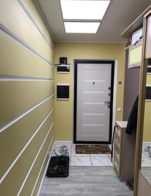 Вы только обратите внимание на размеры дивана в гостиной. 08