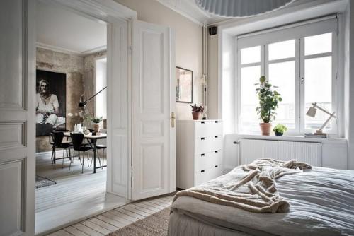 Скандинавские интерьеры, как правило, отличаются белыми стенами, что делает помещение очень светлым. 06