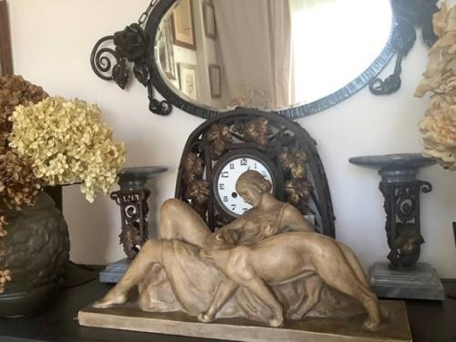 Как правило, оформление интерьеров моих домов и квартир нравится публике. 01