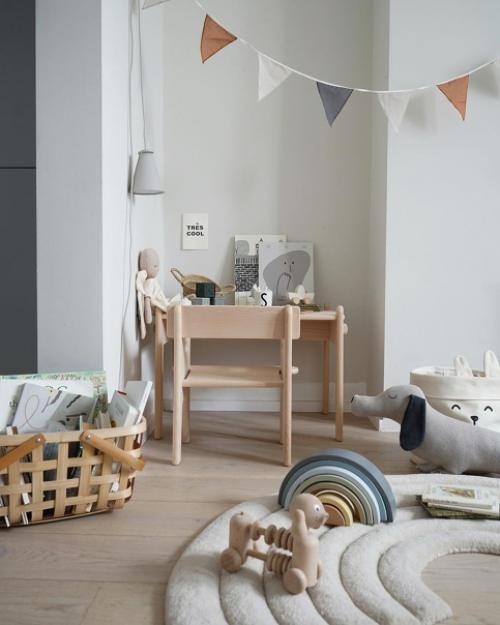 Сочетание серый + светлое дерево + зелёный в интерьере. 01