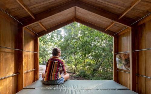 Экодом на колесах: он полностью из дерева. 05