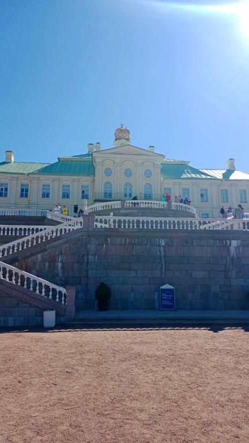 Продолжает восхищать красота Санкт-петербурга в такие летние, тёплые дни, и замечательные дворцы Ленобласти, в частности посещение ораниенбаума 22. 09