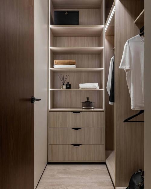 Дизайнер Элия рудт оформила квартиру в Калининграде, соединив в проекте яркие этнические детали и практичные решения. 07