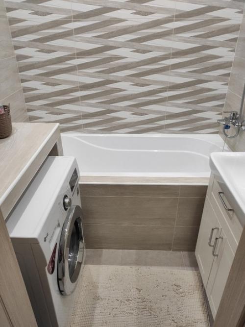 Мы создали такую обстановку в нашей однокомнатной квартире, которая идеально сочетается с нашим вкусом и выглядит гармонично. 05