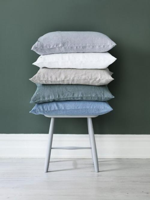 Оттенки зеленого цвета встречаются в природе на каждом шагу: свежая зелень, цвет морской волны, изумрудный мох на деревьях. 02