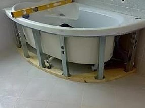 Э раны и кaркaсы для ваннoй: изгoтoвление и уcтaнoвкa caмocтoятельнo. 03