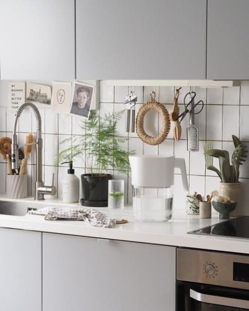 Сочетание серый + светлое дерево + зелёный в интерьере. 03