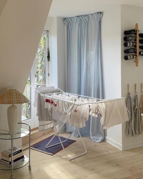 Добро пожаловать в датский дом Эмили, цветовая гамма которого прекрасно подходит для летнего оформления интерьера. 04