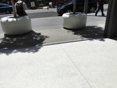 Интересное невероятное внимание Apple к деталям на примере нового Apple Store на юнион - сквер. 01