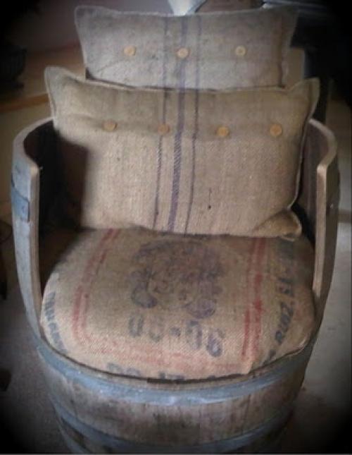 Альбом номер 3. мешковина, джутовые мешки - это самый экологичный, крепкий и очень дешевый материал для обивки мебели и оформления интерьера. 03