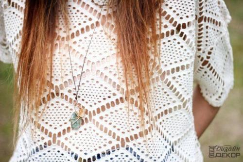 Многим случалось привозить с моря на память красивый камушек.