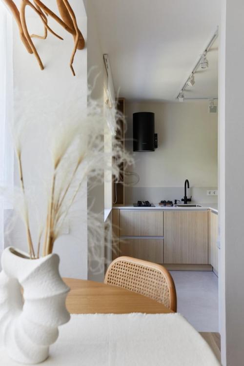 Квартира у моря в стиле ваби - саби: тишина, свет и природные акценты. 01