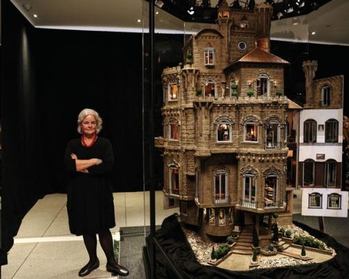 Знаменитый кукольный замок Astolat Dollhouse. 01