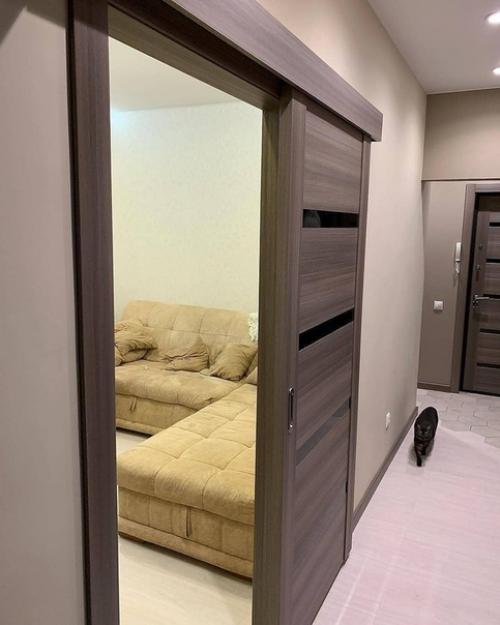 Ремонт в прихожей сами с мужем продумывали. 02