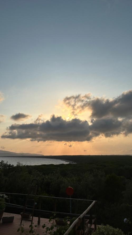 Всем привет.  Звать меня Виктория, мне только исполнилось 18 годиков. 05