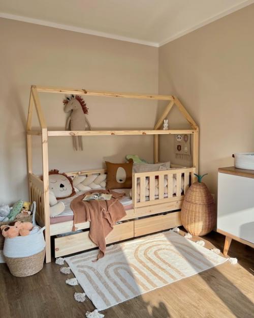 Дерево и естественный свет: уютный современный дом, в котором хочется жить. 04