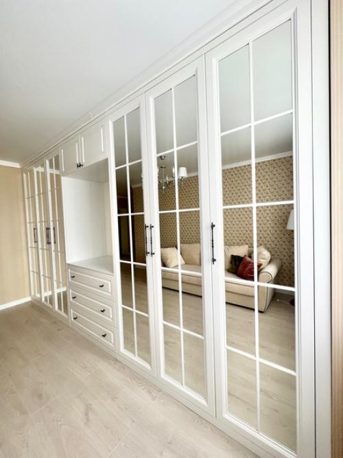 Место шкафу - в спальне! 02